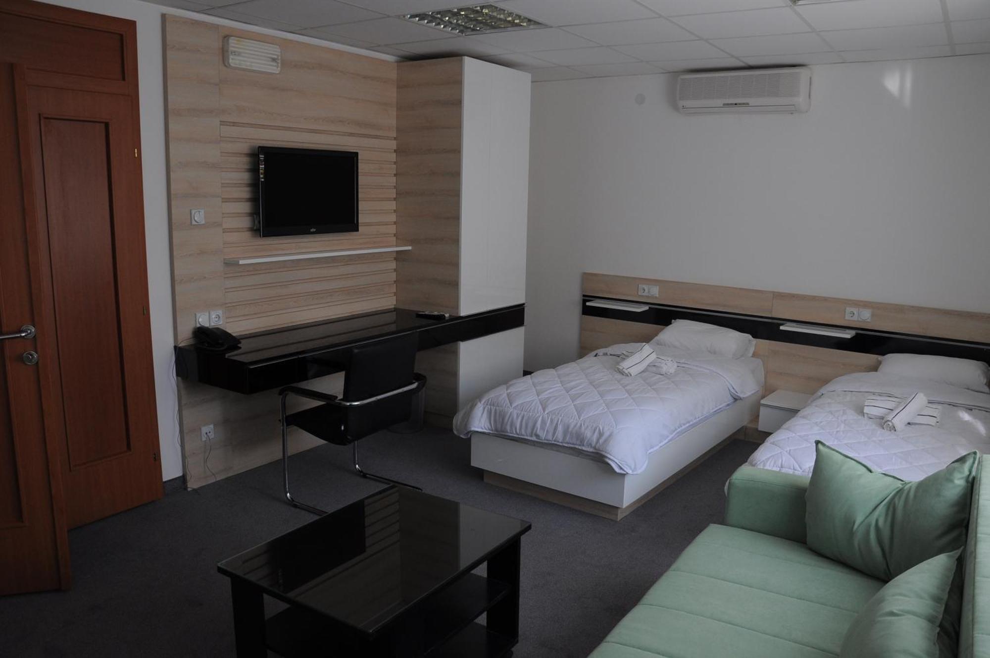 Garni Hotel Consul Ni Εξωτερικό φωτογραφία