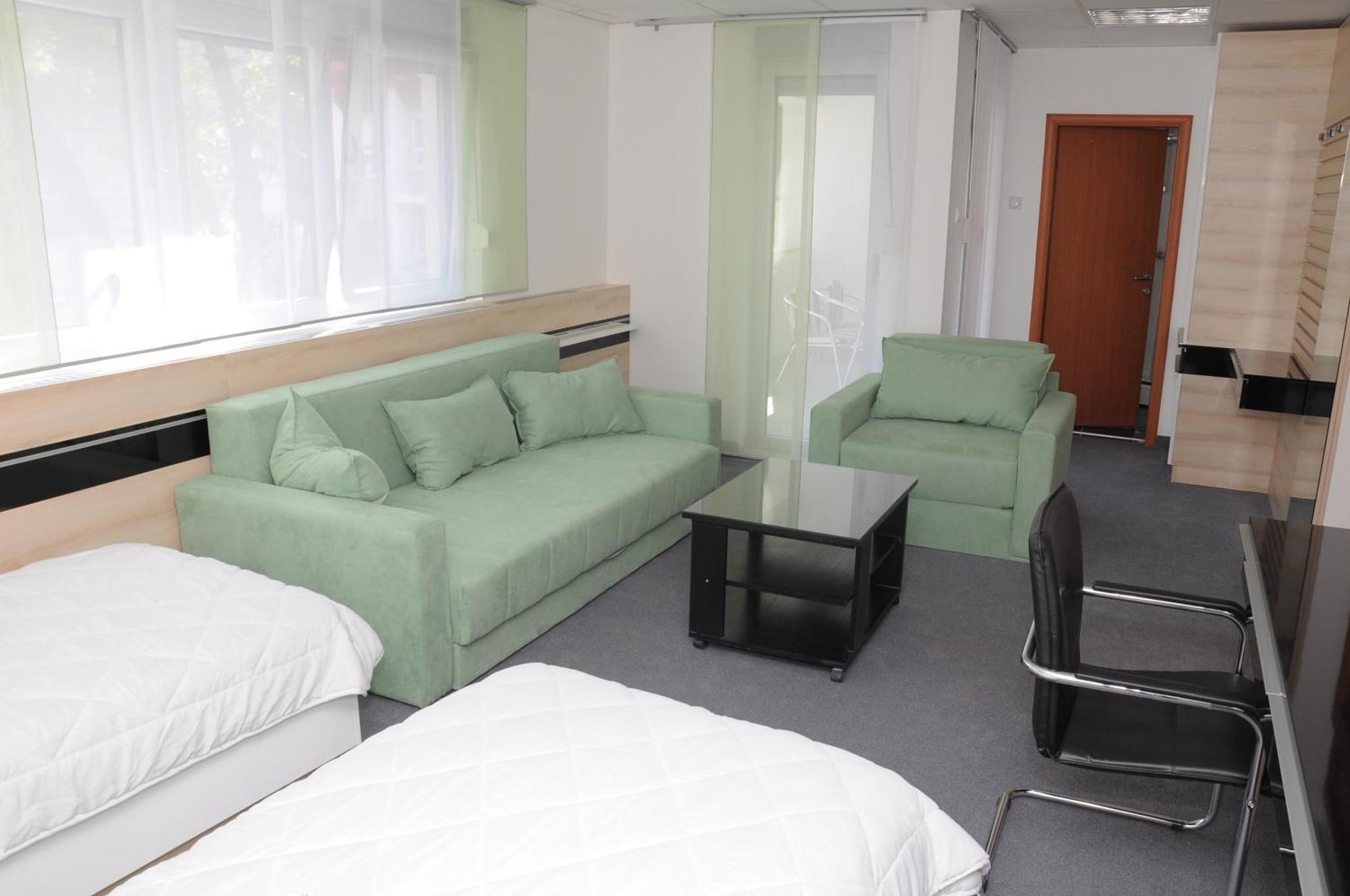 Garni Hotel Consul Ni Εξωτερικό φωτογραφία